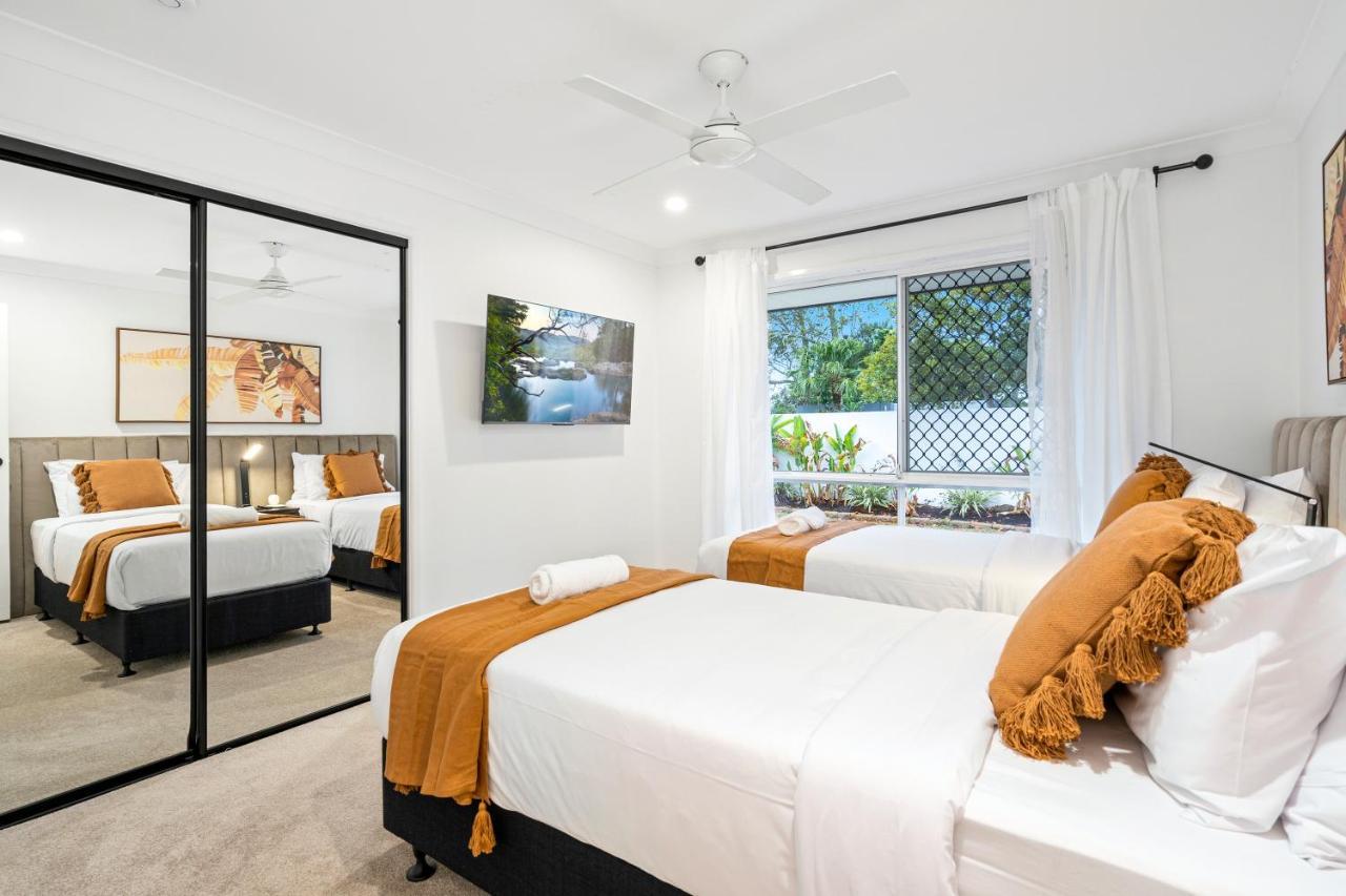4 Bedroom Family With Pool - Uplands Drive - Q Gold Coast