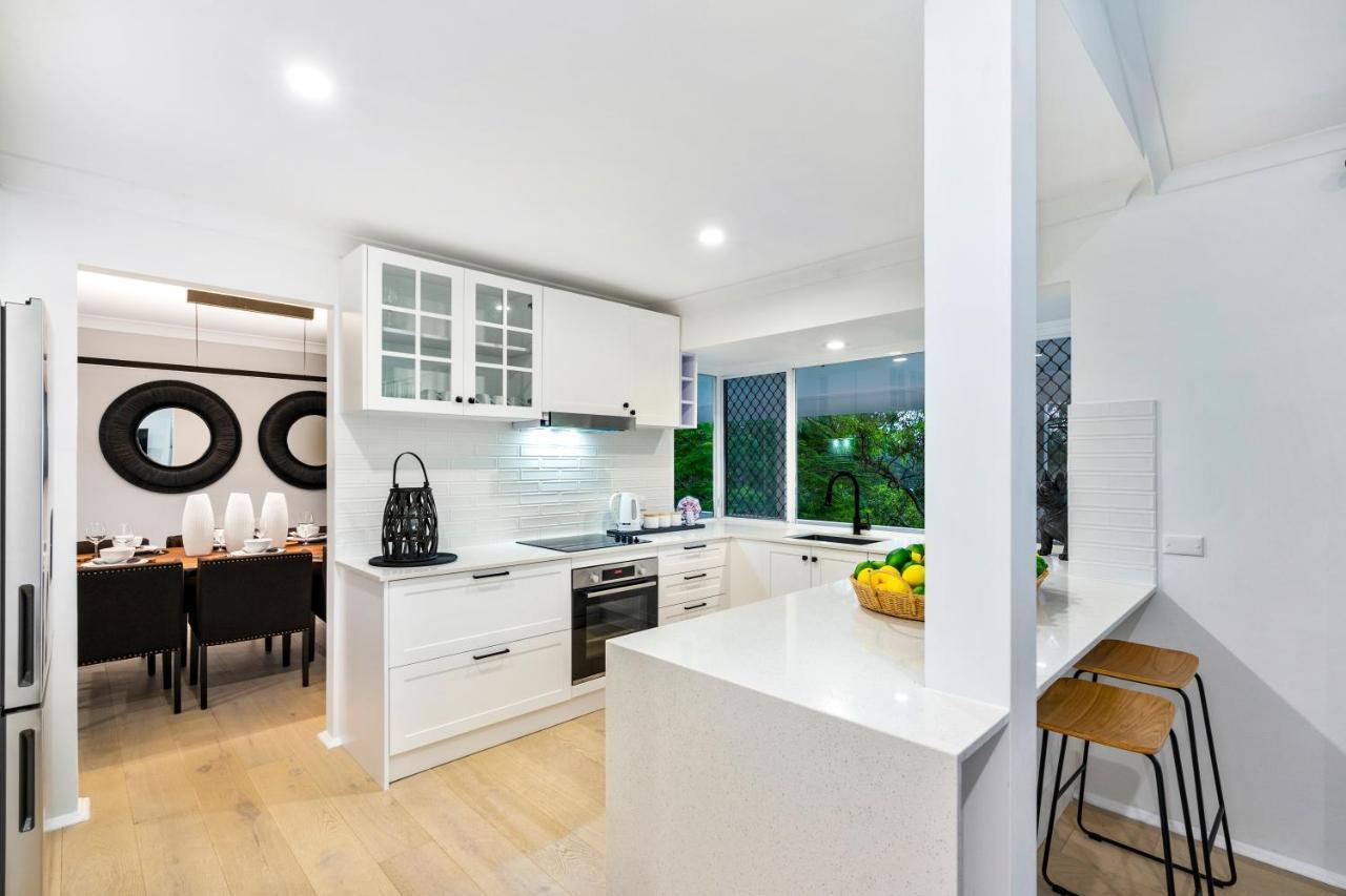 Holiday home 4 Bedroom Family With Pool - Uplands Drive - Q Gold Coast